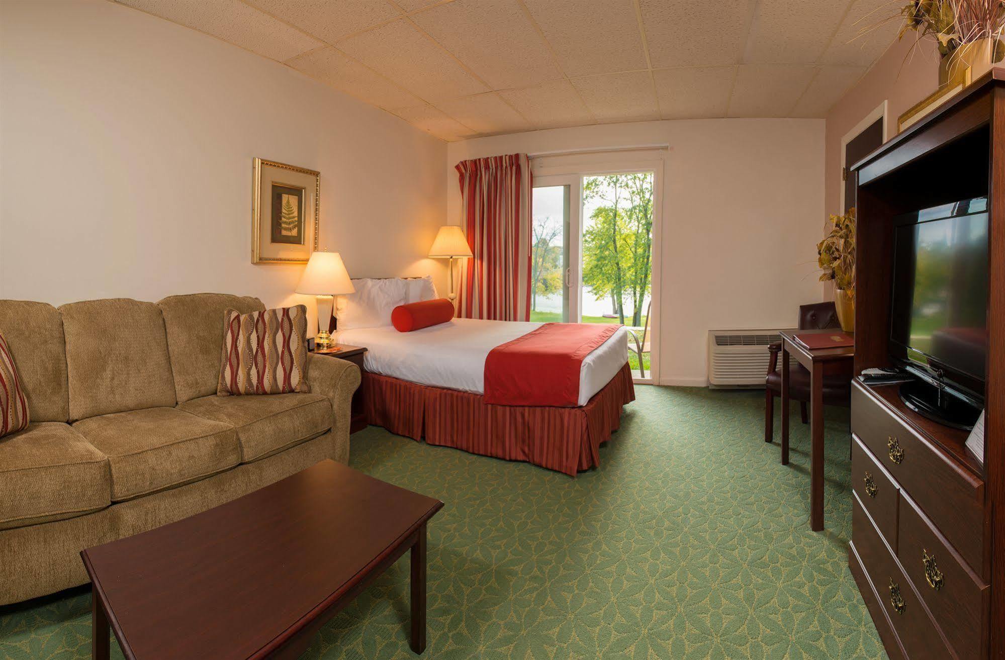 University Inn Academic Suites Orono Exterior photo